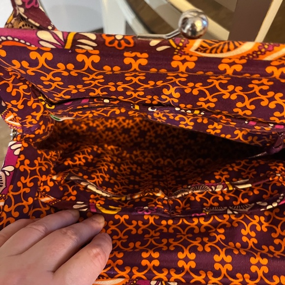 Vera Bradley Kiss-Lock Shoulder Bag in Sunset Safari - Picture 6 of 6